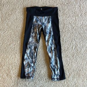 GapFit High Rise 7/8 Leggings - Size Small